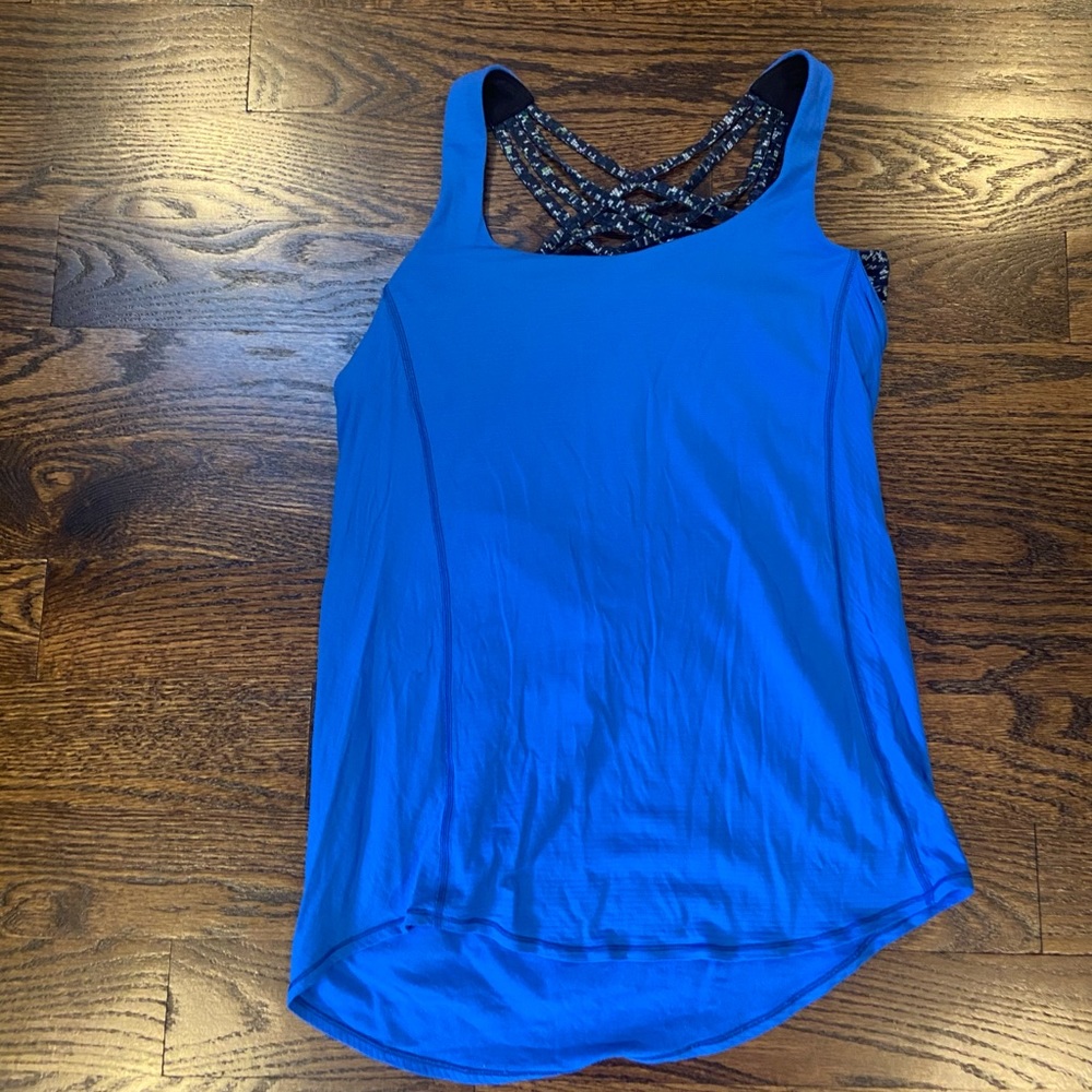 Lululemon tank with built in bra